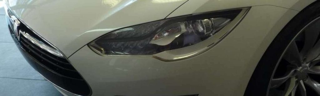 Tesla wit e1360926907989