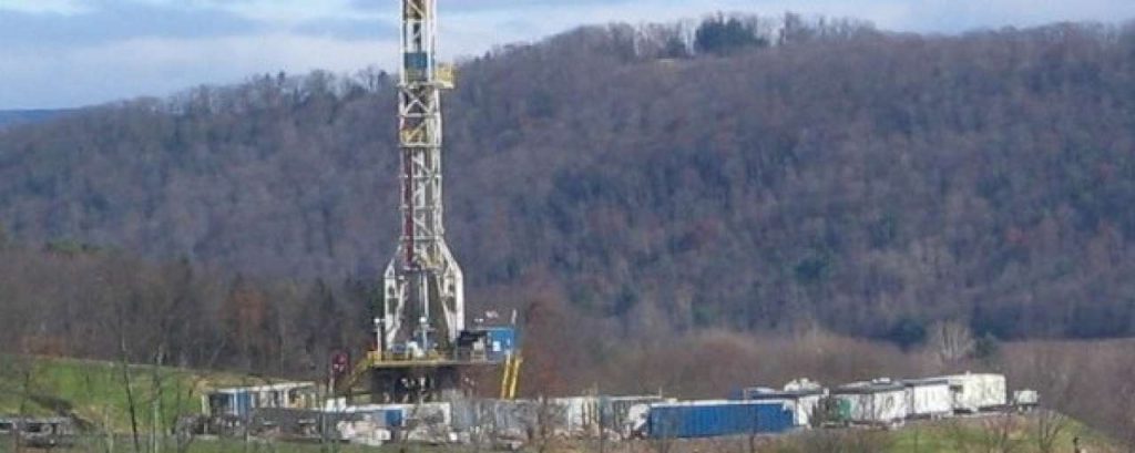 Marcellus Shale Gas Drilling Tower 1 crop e1364291639645
