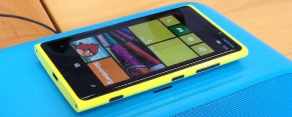 Nokia Lumia 920 on JBL1 e1364383324621