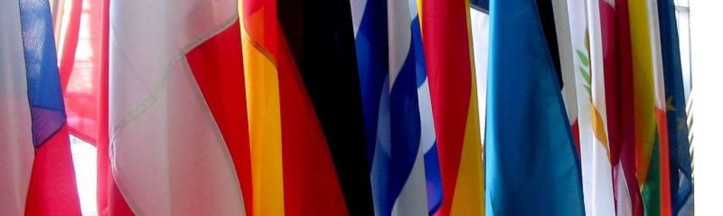 800px EU flags e1369918521543