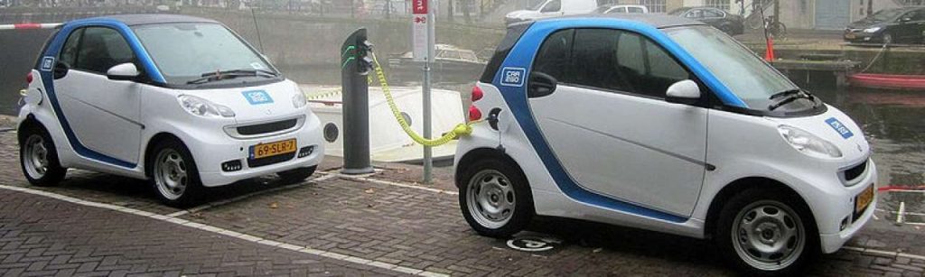 800px Car2 Go Amsterdam Smart ED cropped e1373624356932