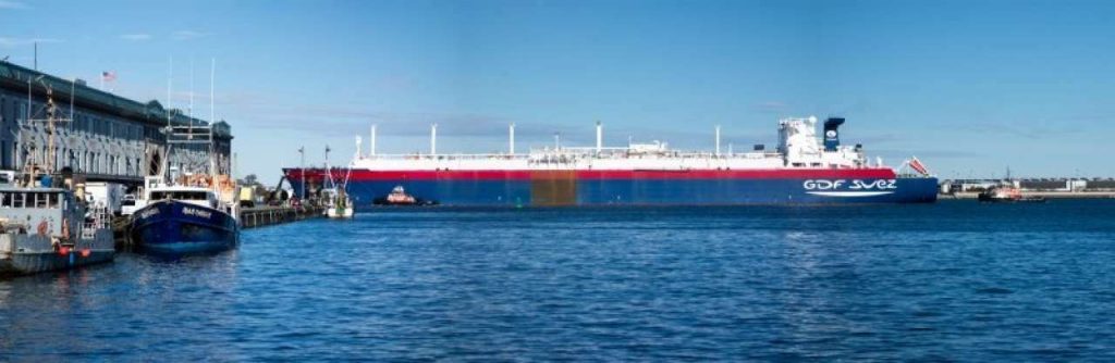 GDF Suez Matthew LNG Tanker e1388747960526