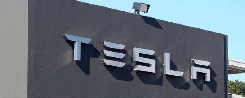 Niall Kennedy Tesla Motors e1393841850891