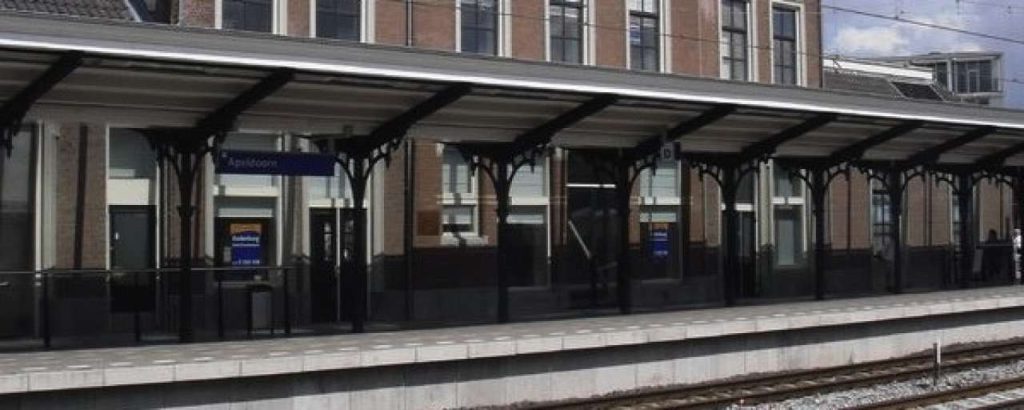 Stationapeldoorn800