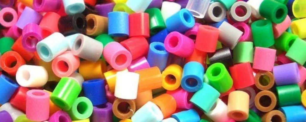 Plastic beads2 e1420643971305