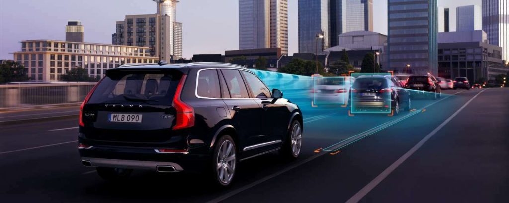 150601 The all new Volvo XC90 ACC with Queue Assist