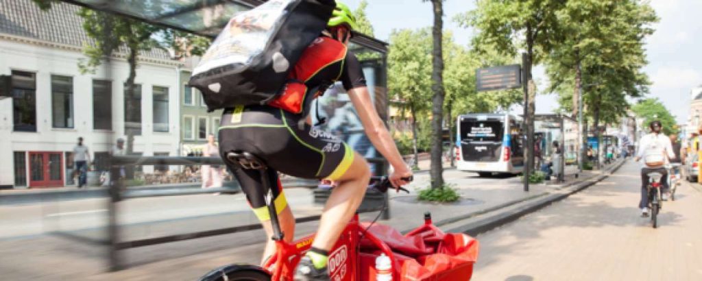 Fietskoeriers duurzame pakketbezorging