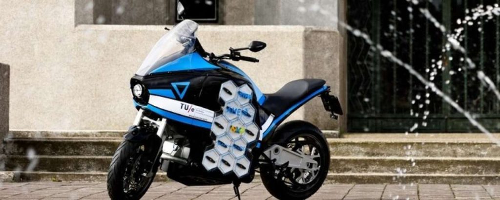 Storm pulse electric concept bike promises 236 mile range photo gallery 100851 7