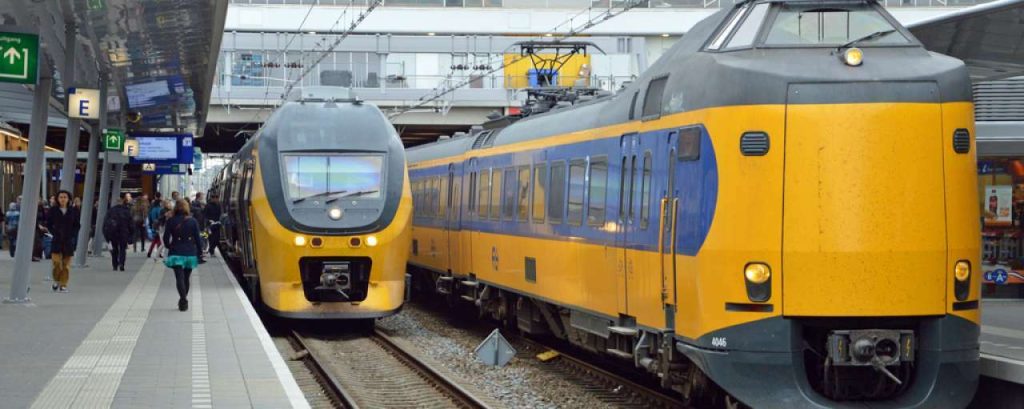 Duurzame bankjes station utrecht