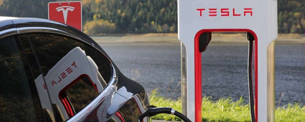 Tesla 1738969 1280