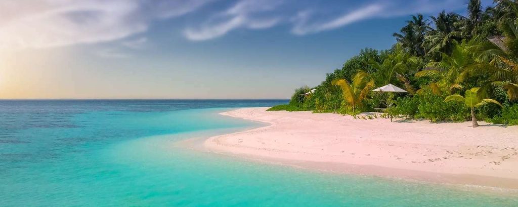 Pink beach 1761410 1280