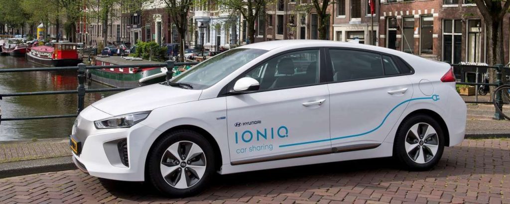 01 ioniq car sharing header