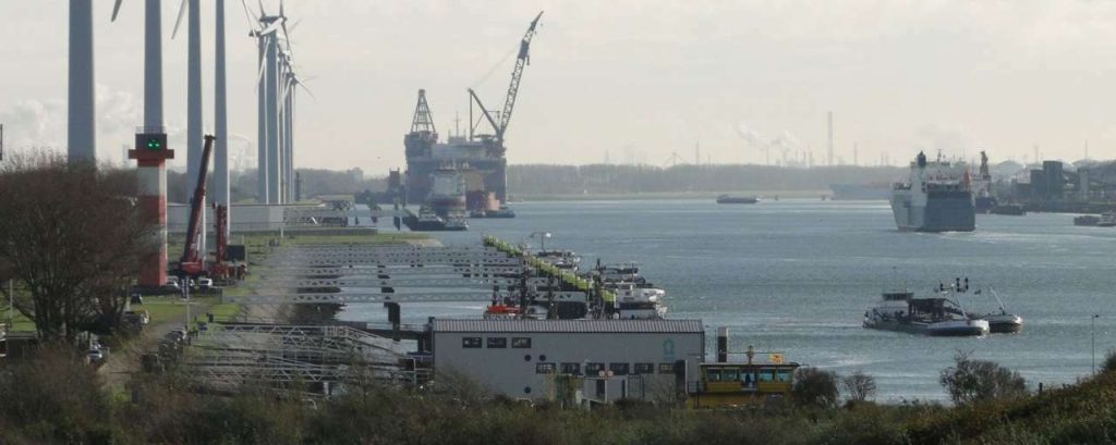 Ligplaatsen calandkanaal opgeleverd marius van den ouden foto marius van den ouden