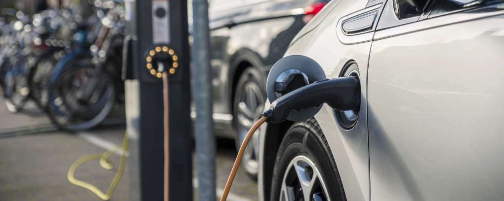 Elektrische auto opladen snelladen