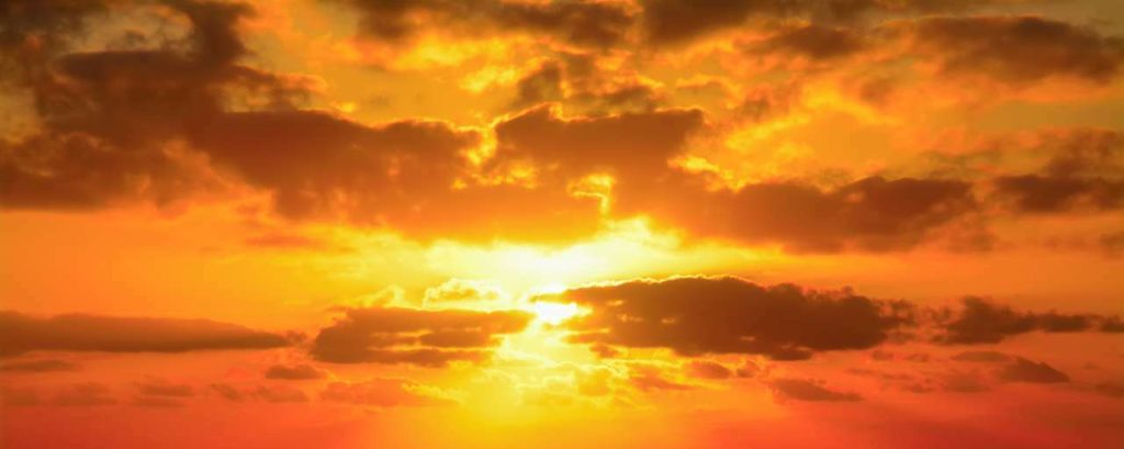 Zon wolken lucht