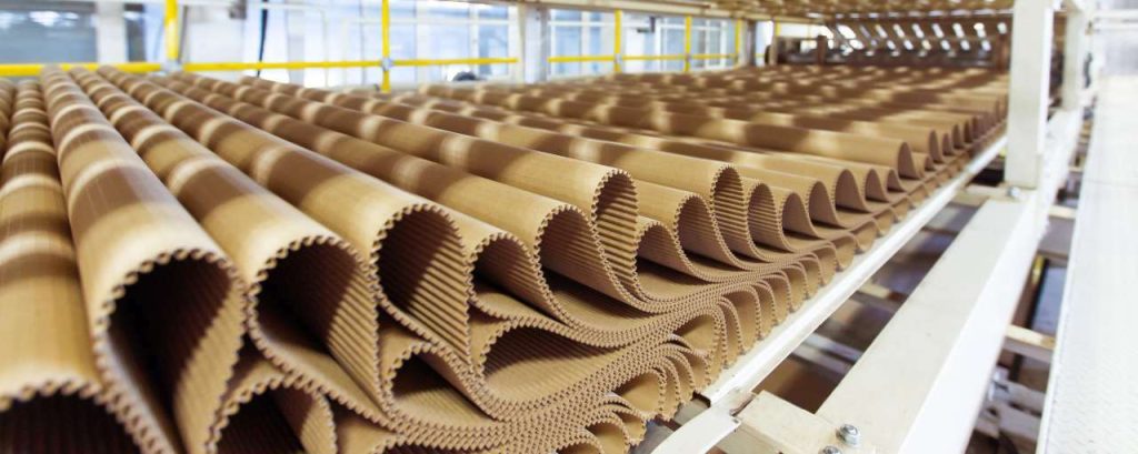 Adobestock papier golfkarton productie