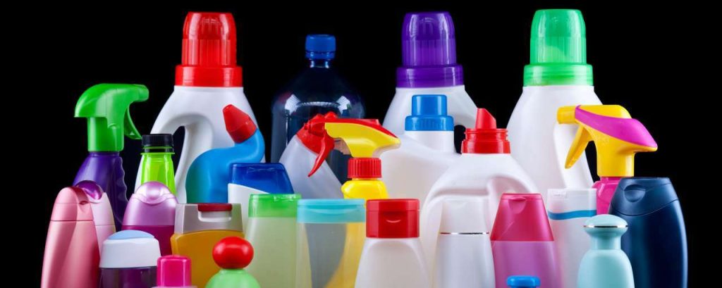 Adobestock plastic flessen schoonmaakmiddel huishouden