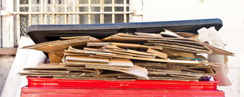 Adobestock karton papier afval