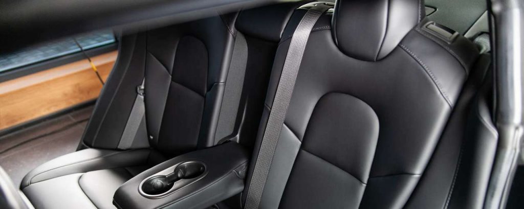 Adobestock tesla model 3 interieur