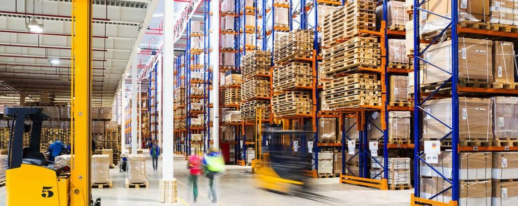 Adobestock logistiek bedrijfshal