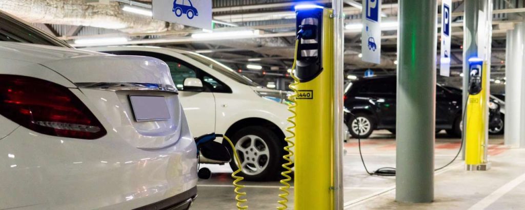 Adobestock elektrische auto laadpalen parkeergarage
