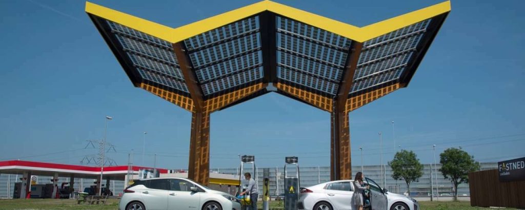 Snellaadstation fastned