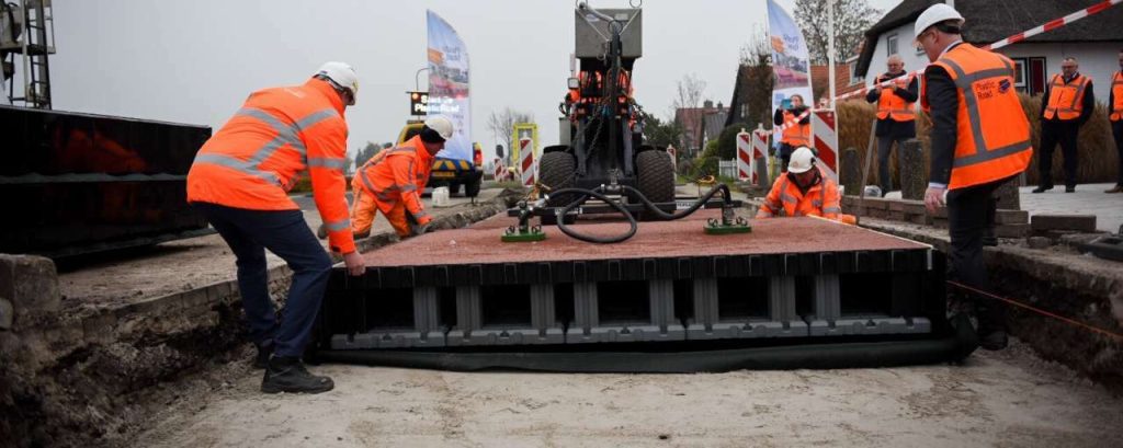 Foto 1 plasticroad giethoorn