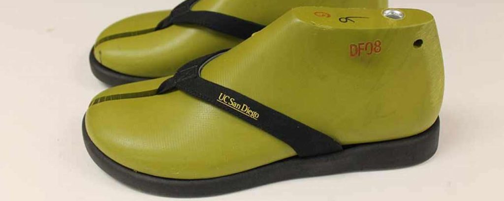 Algae based flip flops