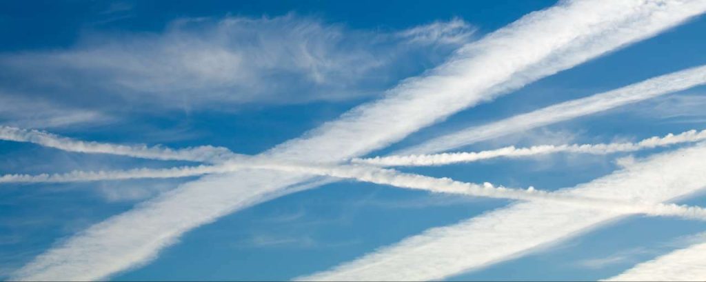 Lucht strepen vliegtuigen vervuiling