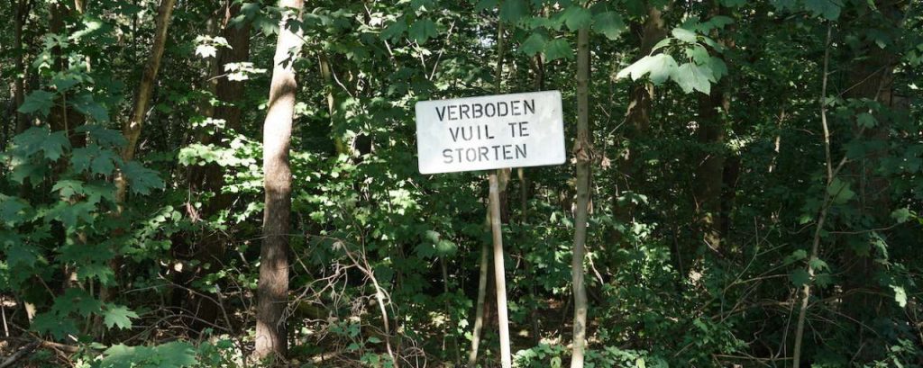 Verboden vuil circulair adobe stock