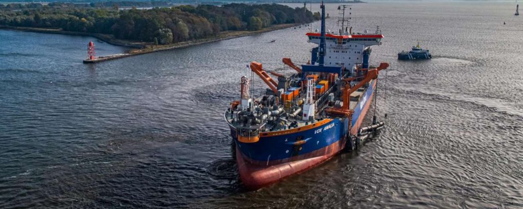 Van oord vox amalia in poland