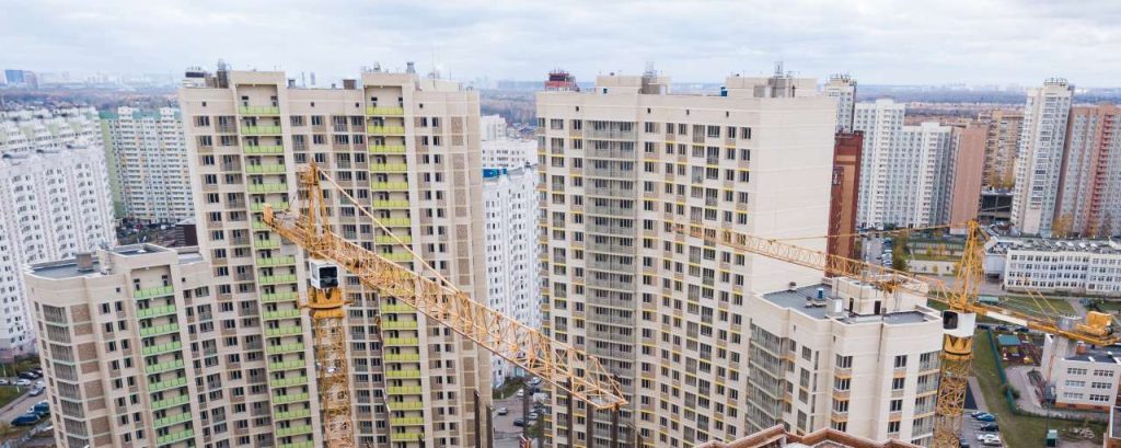 Beton flatgebouw energie batterij