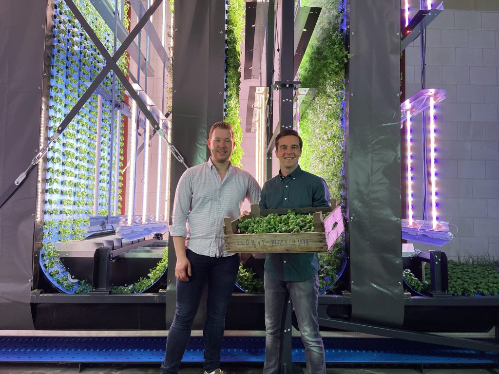 Glowfarms met zn twee