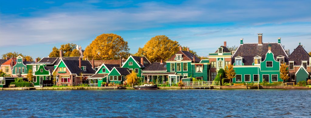 Adobe Stock houten huizen zaanse schans