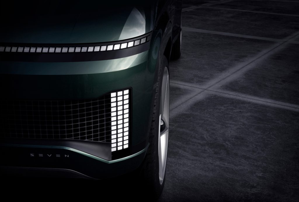 01 SEVEN TEASER EXT