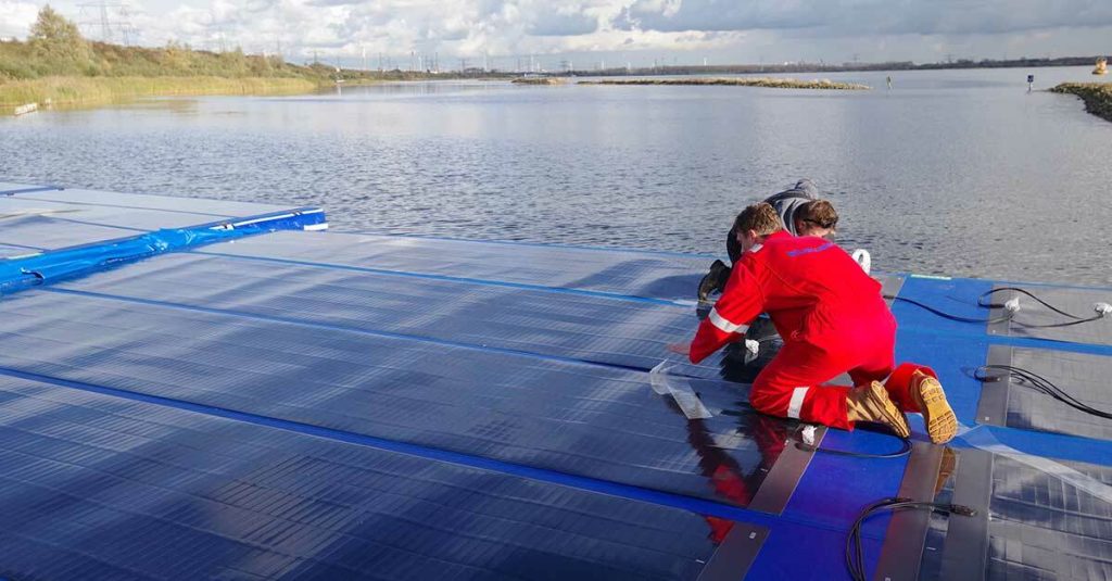 Drijvende zonnepanelen TNO Oostvoornse meer