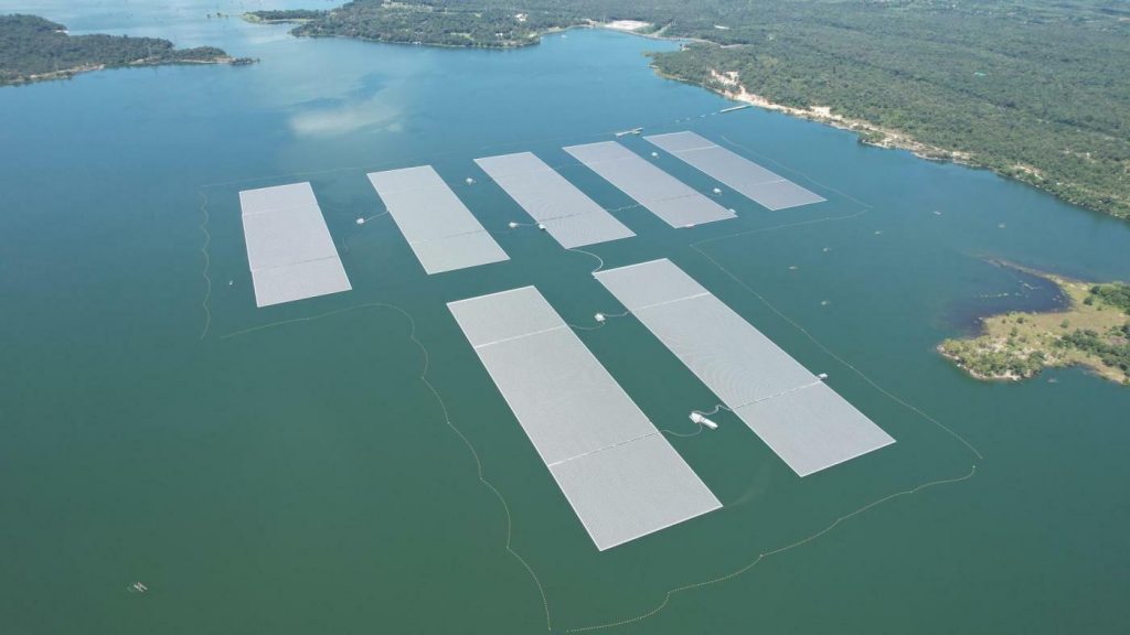 Zonnepanelen drijvend EGAT