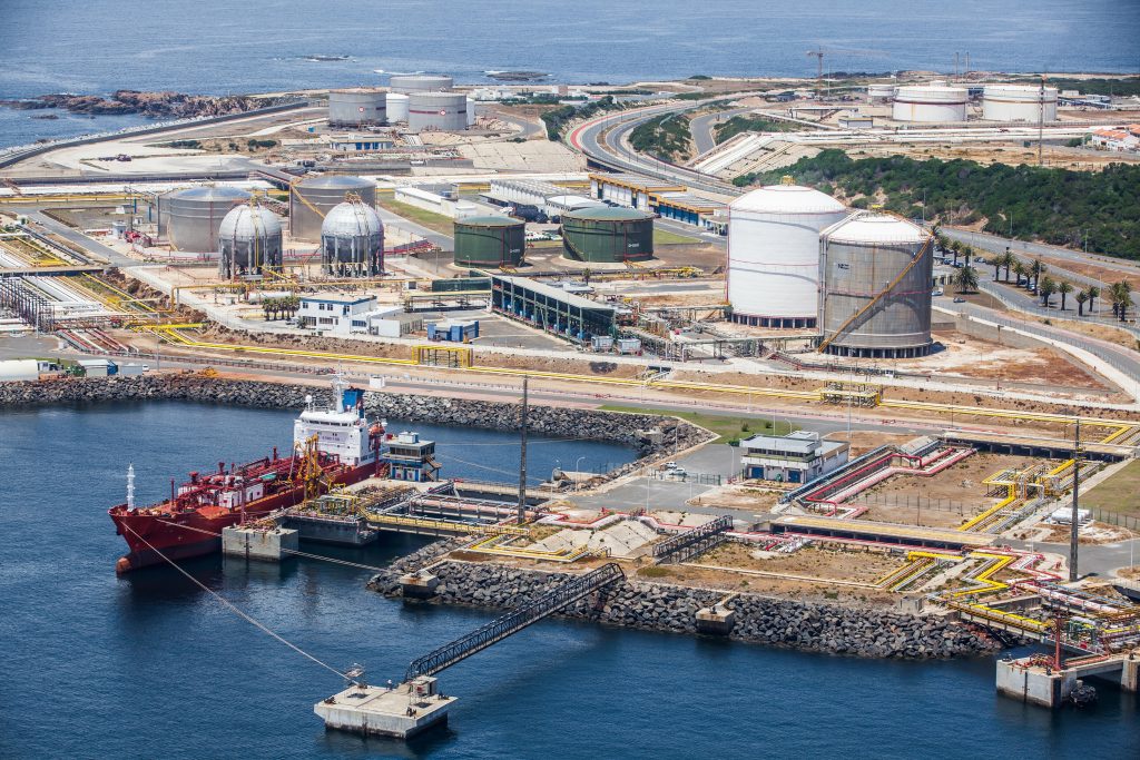 Portode Sines Petroquímico APS 04062013 139 7 MB size