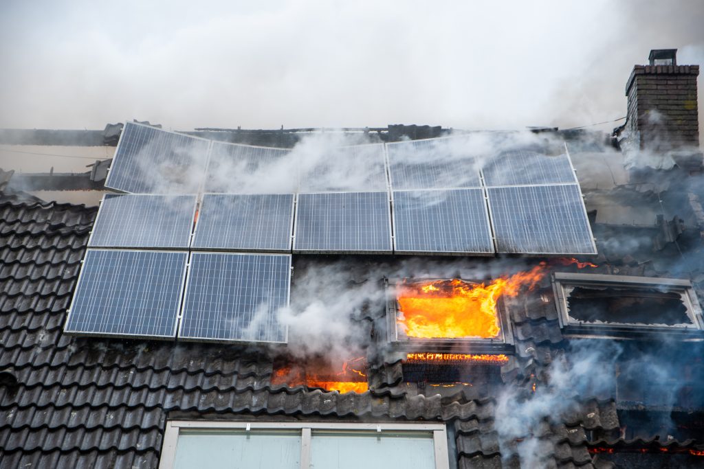 Brandende zonnepanelen