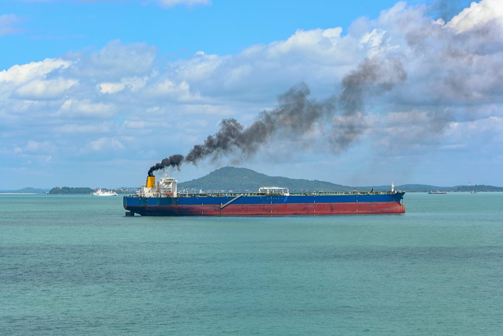Zeeschip vervuiling