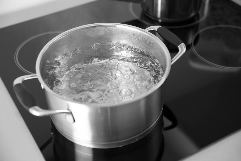 Water koken pan spagetheei