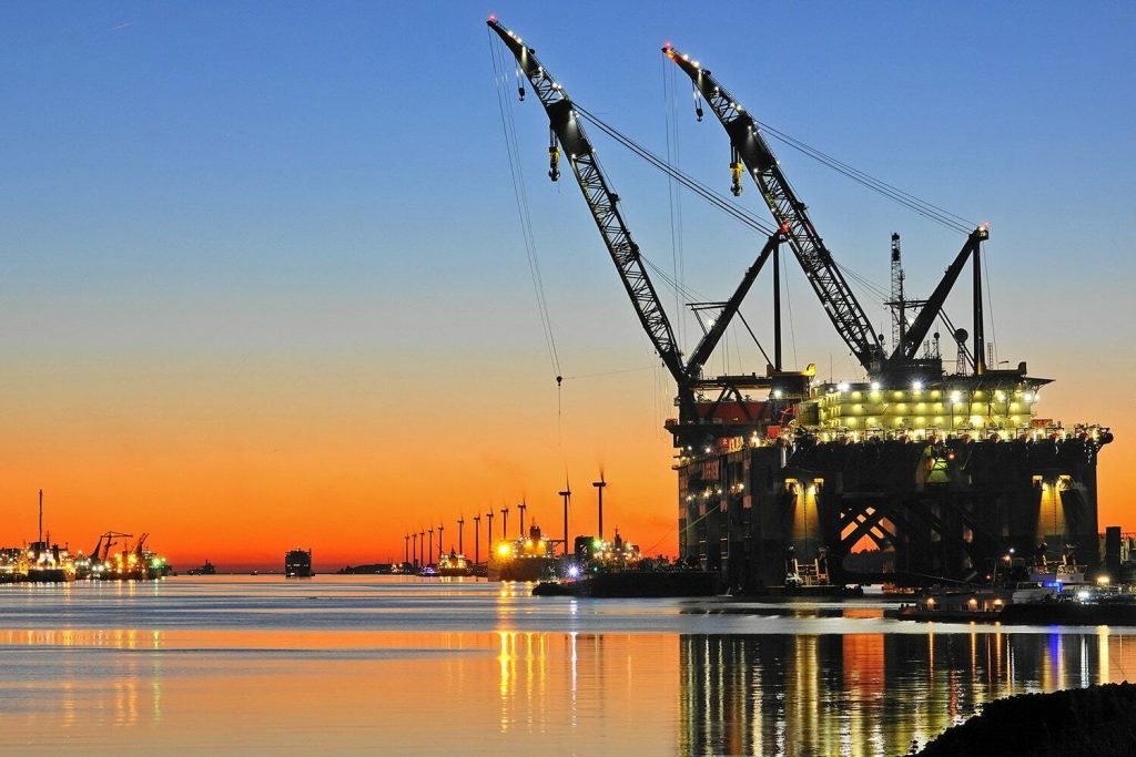 Thialf heerema locatie calandkanaal havenbedrijf rotterdam kees torn juni 2020
