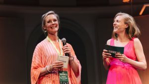 Cco Suzanne van den Eshof van Grassa (links)