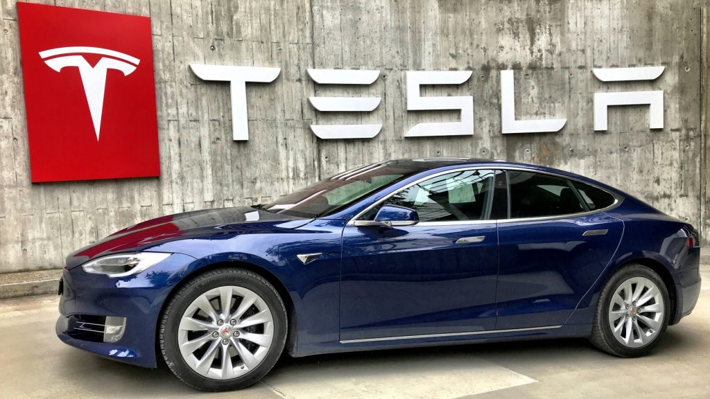 Tesla auto